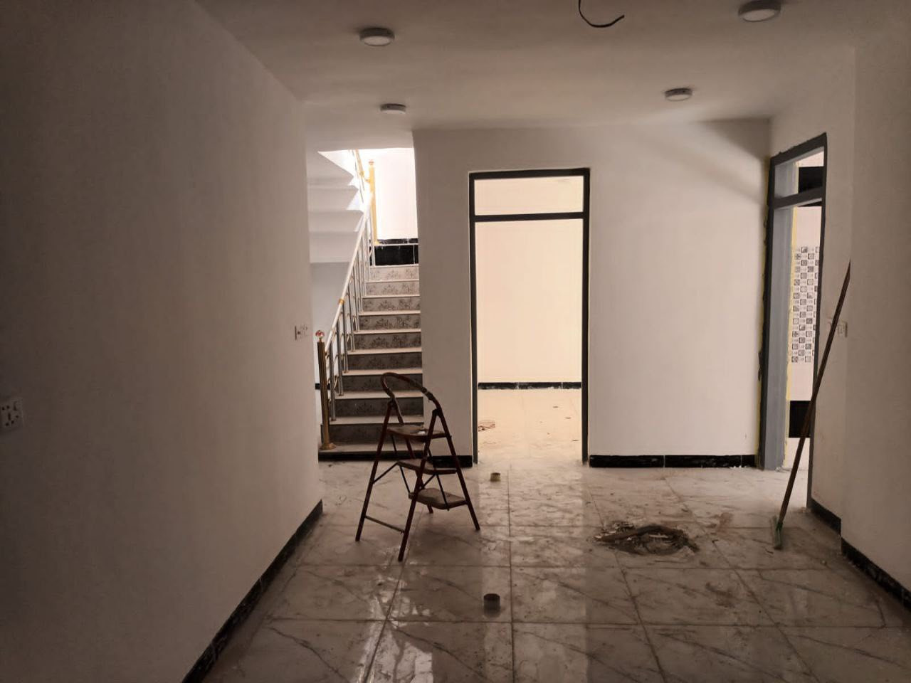 لحك بالعرض 😮
بيت للبيع /بالعرموشيه قرب مجمع WOW
موقع  ممتاز 🤩 بالبدايه  وبنص السوك 

(ما عليه تحفظ ) //تحويل مباشر 
المساحه /242 م
الغرف /2
السعر /مناسب  (لايك وخاص ) 

الشراي يتصل عل الرقم ***********
