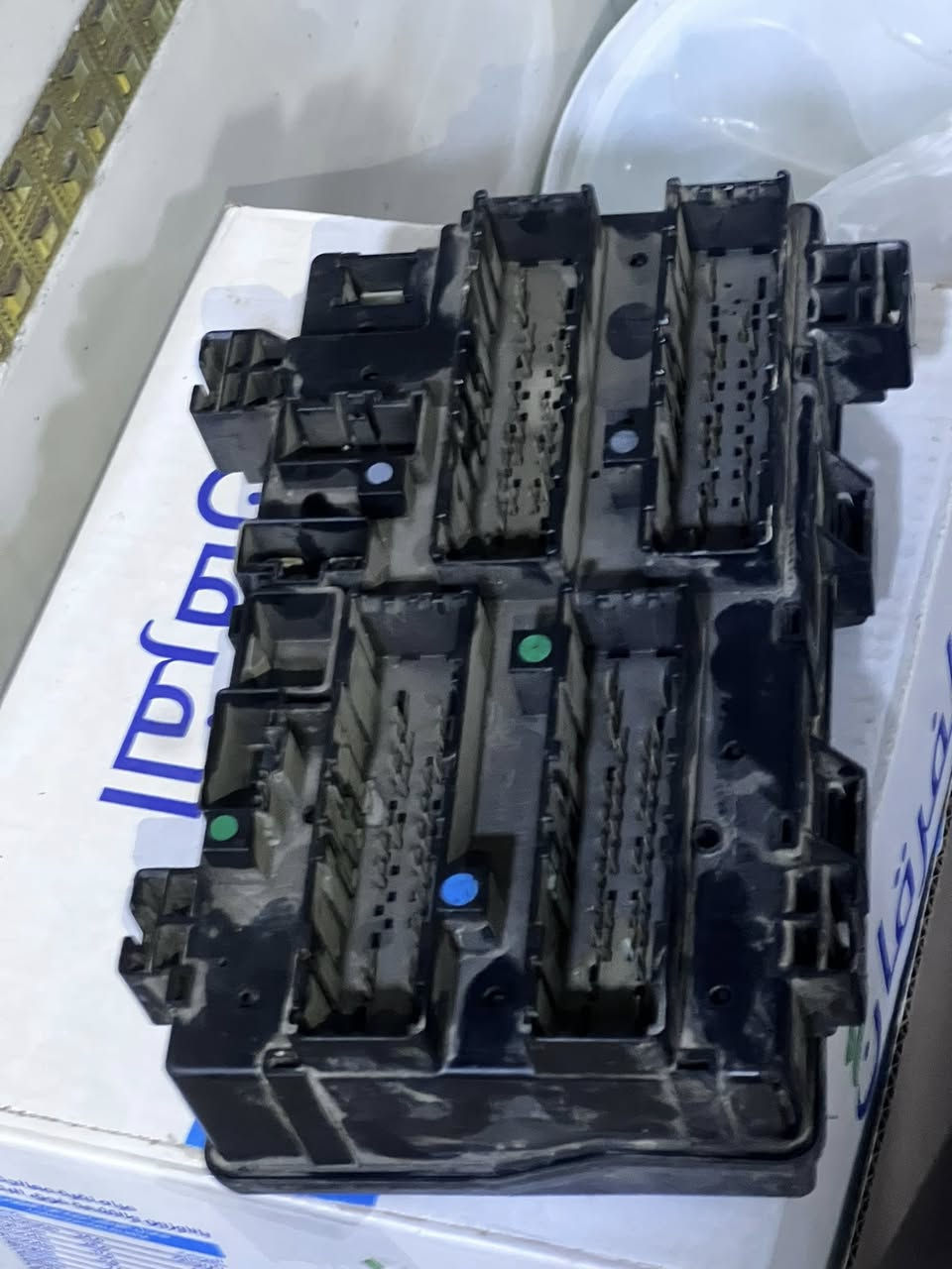 قاعده فيوزات جيب مال كصه نضافه 100% السعر 200 الف
***********
