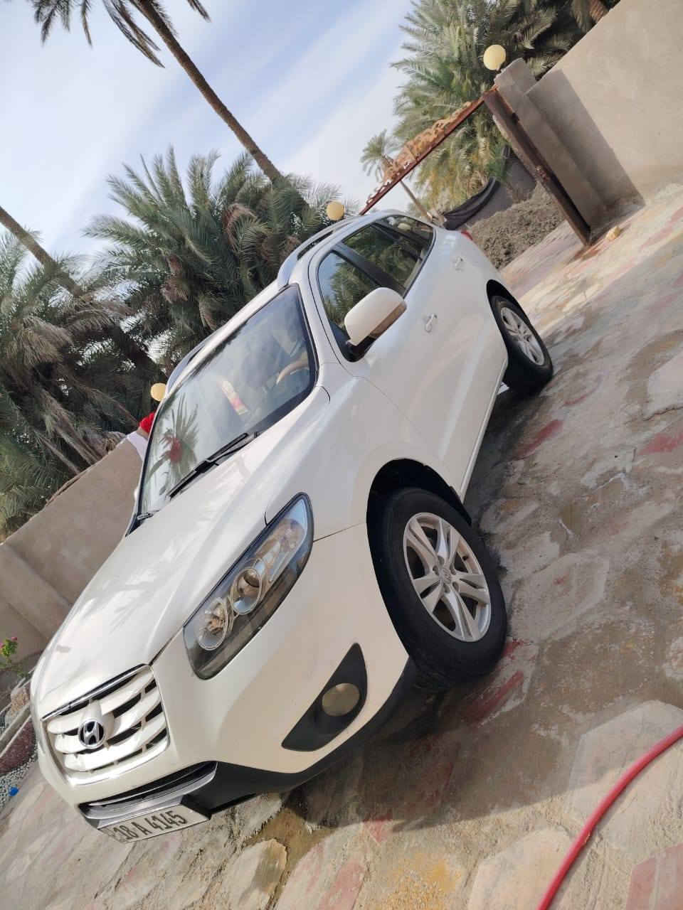 سلام عليكم
عيدكم مبارك كل عام وانتم بالف خير
سنتافي خليجي رقم بابل دولي 
محرك 3300  ست اصطوانات
فوورويل 
فتحت سقف 
دبل تحكم 
7 راكب 
3 قطع تبريد 
كامره وحساس 
اربعه دسك 
مانع انزلاق 
خمس ويل كب 
حافظه 
يدادت نيكل 
داخل لونين 
سياره جاهزه من كلشي 
تبريد ثلج 
محرك مكفول 
تخم تاير حداديه جديده 
كهرباىيات شغاله 
دبل فيتبم 
سياره بيه حافه البنيد صبغ 
ولباقي كفاله منتبديل ولحالوب 
سعر  138 
مراوس ترهم حسب قناعه 
ديوانيه قضاء شاميه 

*********** واتساب متوفر

