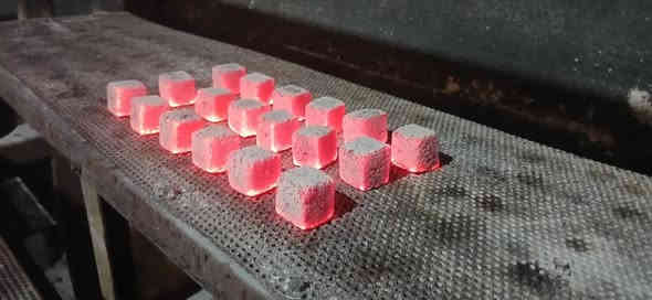 متوفر فحم التاج 
الاستفسار 
***********
