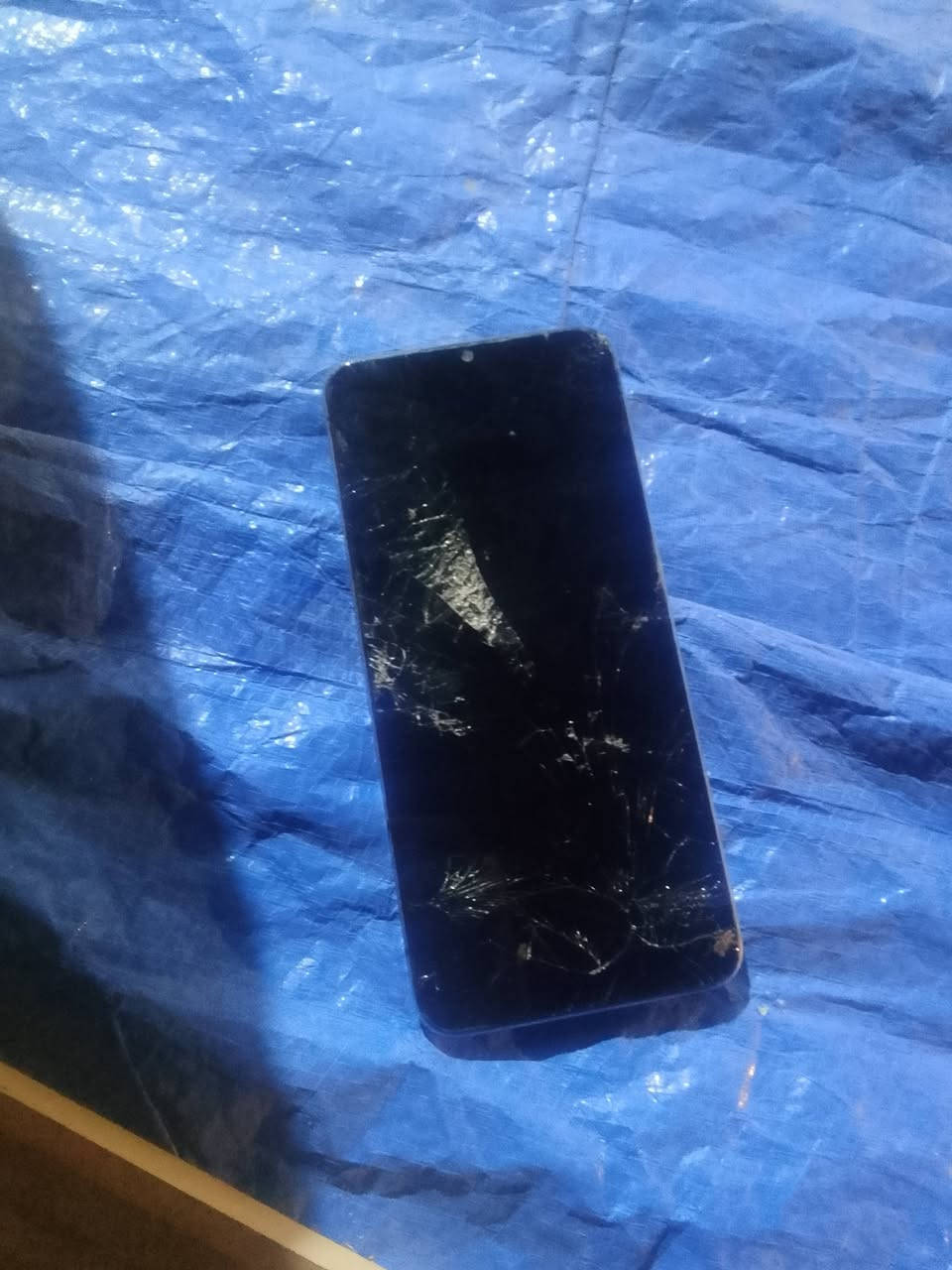 سلام عليكم مبايل للبيع بس شاشه مكسوره قيم واخد مكاني بغداد حي الجهاد


**إذا كنت صاحب هذا الإعلان وتريد حذفه لأي سبب، رجاءا أرسل رسالة إلى الدعم الفني**