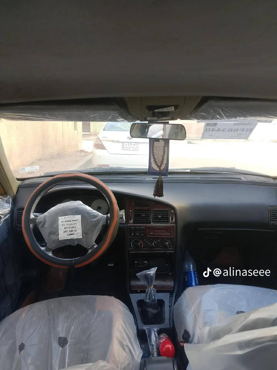 السلام عليكم للبيع بيجو بارص 2015 نقص كلج كمبريسر غاز بيها والكهربائيات يرادلها شويه ترتيب كير ومكينه 70بالميه خير من الله وداخلها جديد صدر جديد تبجيلها ع ٢٠٠ بس اني مستعجل ع بيعتها عندي عمليه لوالدي ومبقى عندي اكملها والشراي يجي ويشوفها بعينه ولحد يكسر بحلال العالم عارضها ب٤٠ وبيها مجال يرضيك متواجد فيس وواتس*********** بغداد كفاءات السيديه

