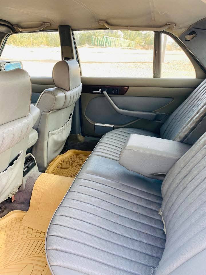 السلام عليكم، مارسيدس رئاسي موديل ٩٠ نجف بأسمي مكاني نجف، محرك وكير VVt 3000 غرفه كهرباء جلد حداديه +اكسل جديد، قواعد الدبل بلاد  
        اتصال    ***********
