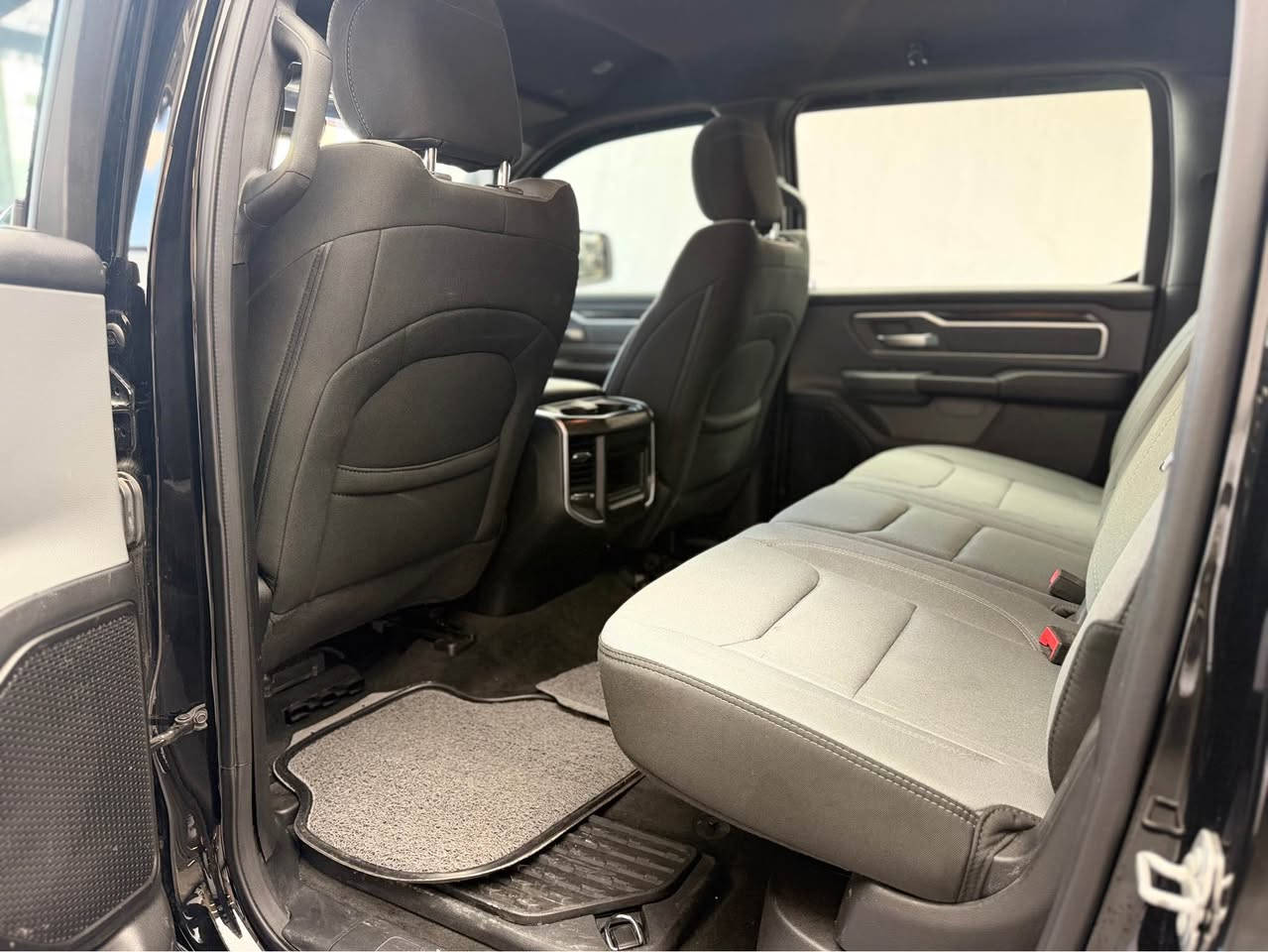 دوج رام 2023 بك هورن ماشي 23 الف بدون دواخل ارباك سليم ضرر جاملوغ خلفي باب تبديل اصلي بيع مراوس مكان اربيل شركه مصطفى كارس سعر 295 ورقه للاستفسار ***********/*********** أربيل, العراق
