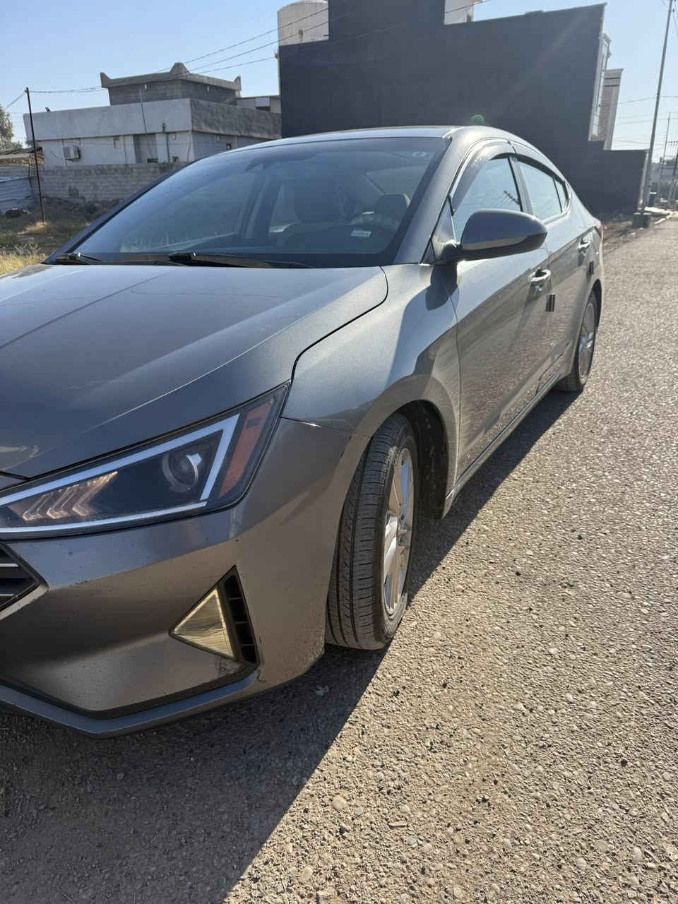 السلام عليكم.
سيارة النترا موديل 2019 رقم ديالى
فول موصفات عدا البصمه. وارد امريكي ضرر قبق جنطه ومصلح نفسه. تخم تاير تبريد تدفئه صدر كير مكينه كله مكفول.  تحكمات ستيرن  جهتين حساسات. كامرا دواره  وشاشه. مثبت سرعه مانع انزلاق. سياره نظيفه. ***********
