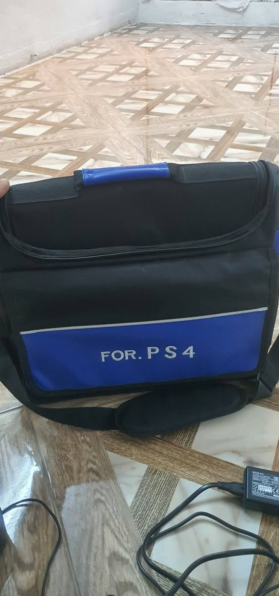 جنطة ps4 وشاحنة مال بالة ياباني اصلي ويدة بلادى ابيض 
السعر الكل ٦٥ الف ويا التوصيل


**إذا كنت صاحب هذا الإعلان وتريد حذفه لأي سبب، رجاءا أرسل رسالة إلى الدعم الفني**