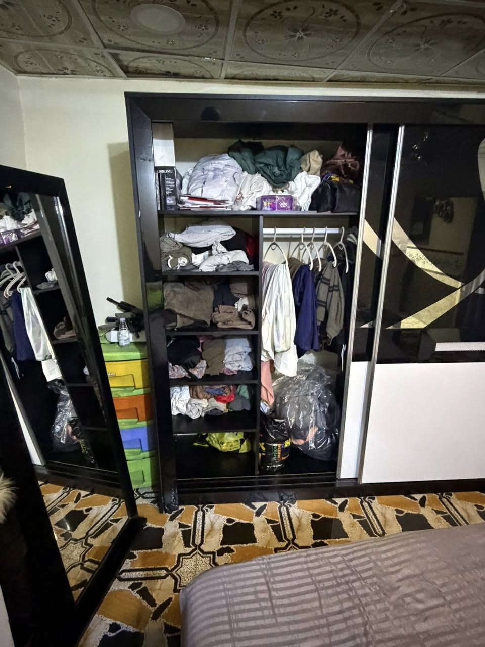 سلام عليكم
غرفه نوم تركي اصليه مو صيني 
الغرفه 7قطع 
الغرفه نضيفه كلش 
السعر 500 
مكاني بغداد الكرخ شارع حيفا 
هذا رقمي بي واتسب


**إذا كنت صاحب هذا الإعلان وتريد حذفه لأي سبب، رجاءا أرسل رسالة إلى الدعم الفني**