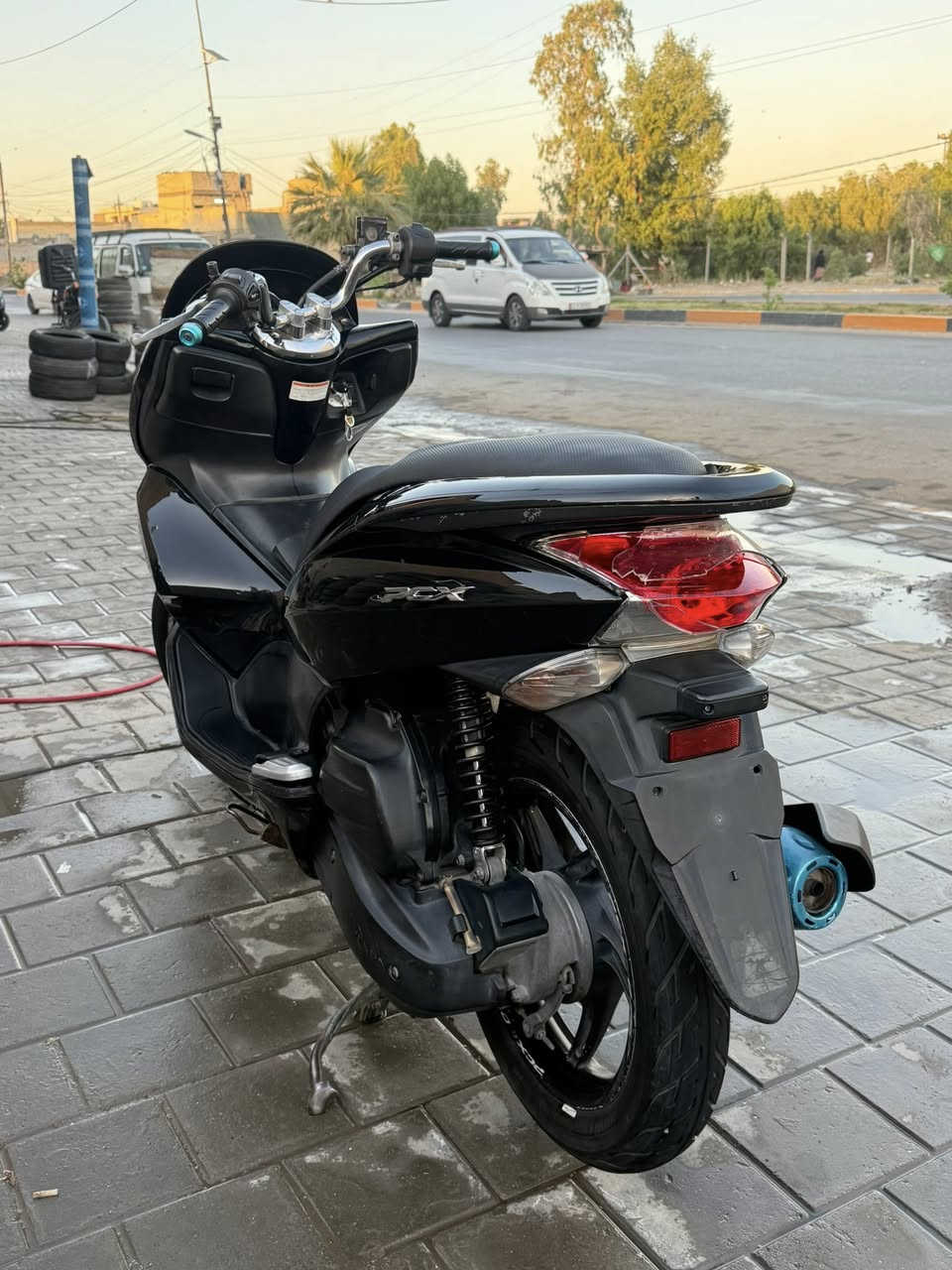 Pcx جيل اول ياباني 
دراجه نضيفه وشوفه عينك
مكان حي اور جامع الفردوس 
الهاتف ***********

