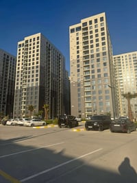 مجمع مارينا • ١٧١م • اطلالة المدرسة الامريكية