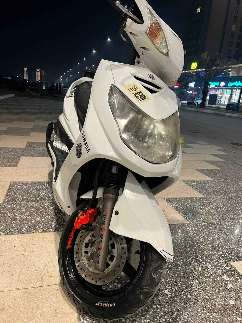 السلام عليكم من رخصة الادمن دراجة سكنس فحل ياباني مابيها اي نقص للبيع او مراوس حسب القناعة اي استفسار الاتصال علئ الرقم
*********** المكان بغداد حي الجهاد
