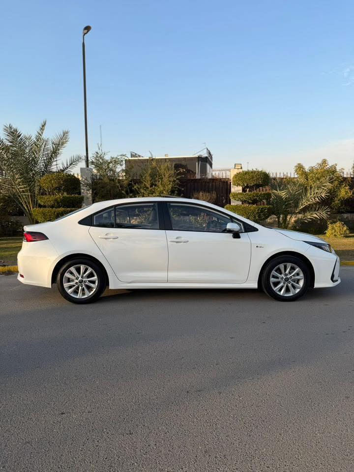 كورلا 2024 هايبرد شكل الخليجي المرغوب مكفولة من الصبغ والبارد ماشية 21 الف رقم بغداد 
السعر 146 وبي مجال بسيط  
اخوتي ما اكطع سعر بالتلفون بدون زحمة عليكم 
العنوان بغداد حي الجامعة 
للتواصل ***********
