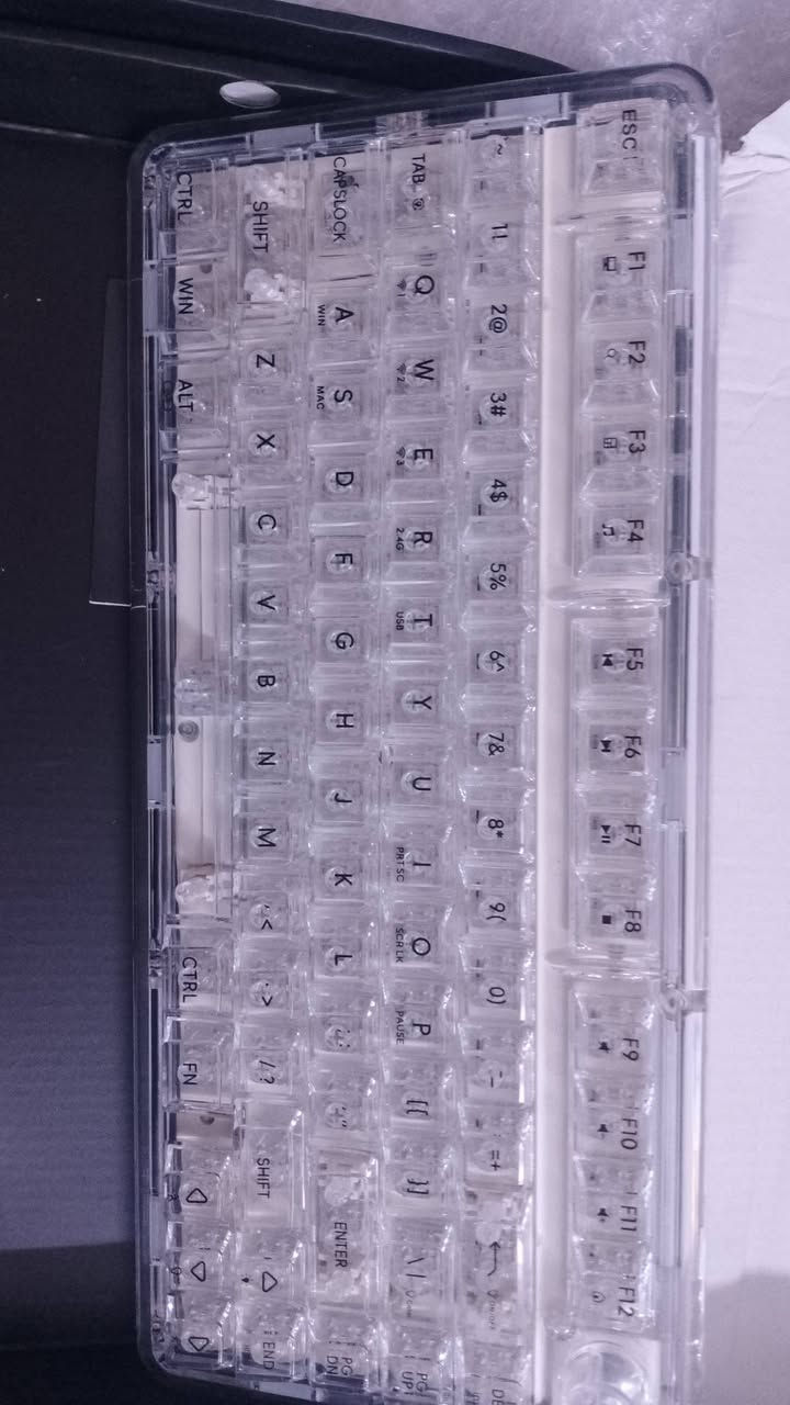 كيبورد Weikav-One75
كيبورد بتصميم مدمج 75% (81 مفتاحاً) تتميز بهيكل شفاف (Acrylic) ونظام تثبيت (Gasket Mount) . توفر اتصالاً ثلاثي الأوضاع (سلكي، 2.4 جيجاهرتز، بلوتوث)، وبطارية ضخمة بقوة 4000 مللي أمبير، مع إضاءة RGB قابلة للتخصيص وقابلية تبديل المفاتيح (Hot-swap)
السعر 75 .
يتوفر توصيل لكل المحافظات


**إذا كنت صاحب هذا الإعلان وتريد حذفه لأي سبب، رجاءا أرسل رسالة إلى الدعم الفني**