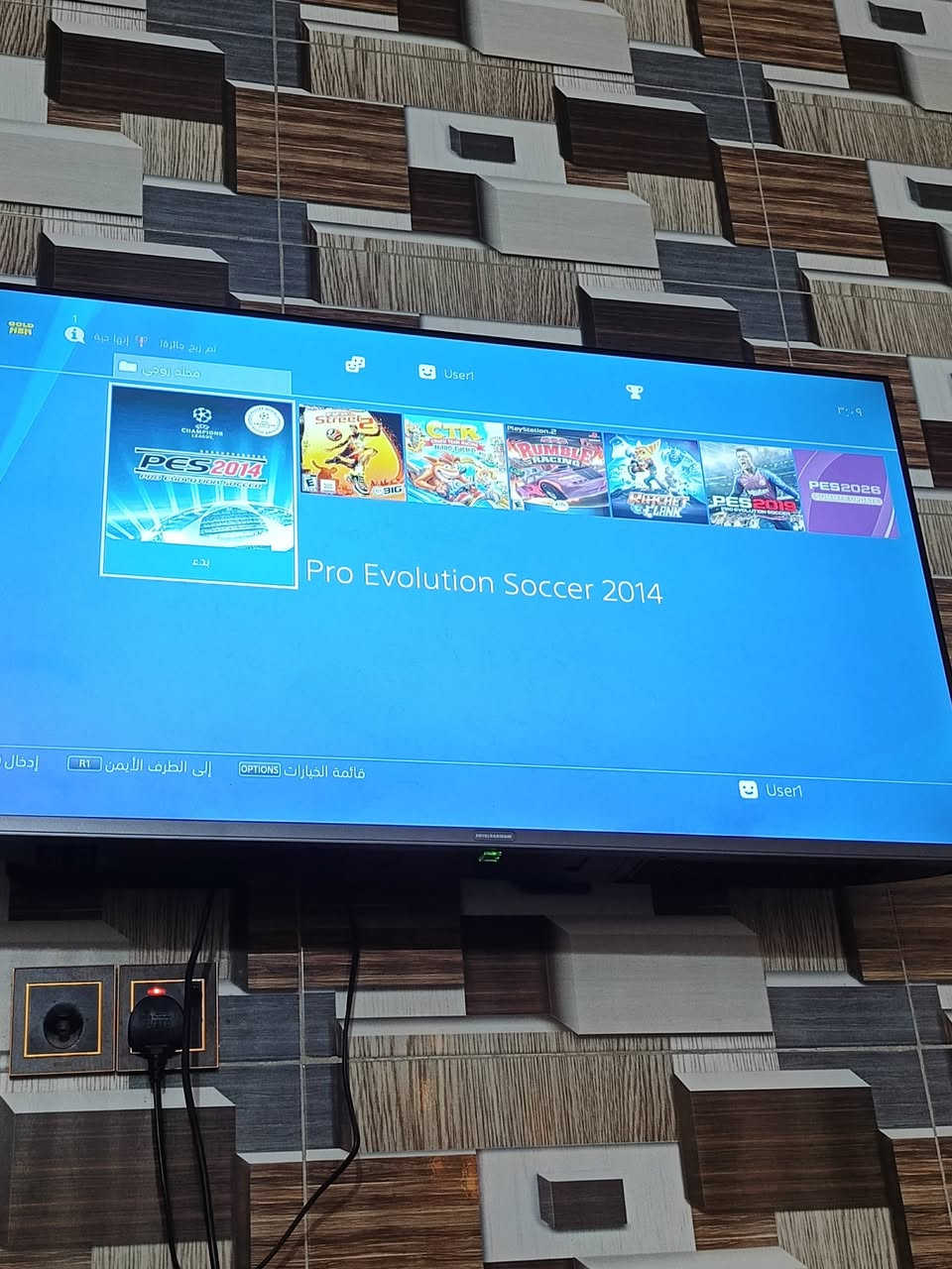 بلي4 مهكر نضام 9 ويا هارد 1 تيره وجوستكات تجاريه 2 رقمي واتساب *********** السعر 380
