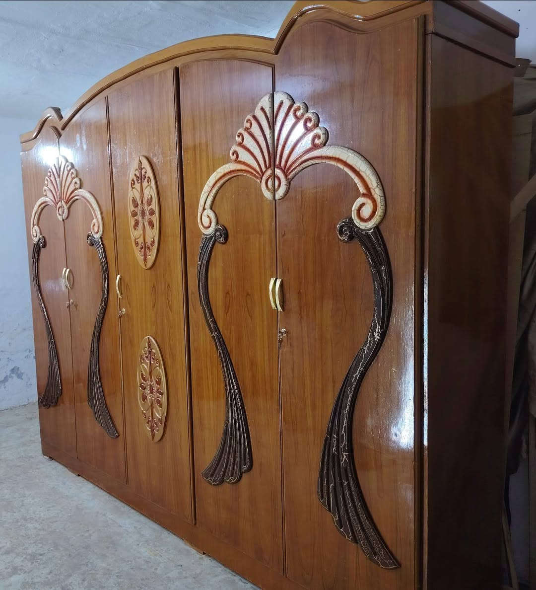 كنتور صاج ابو 5 تسكام خشب مو انديف الإرتفاع مترتين ٣٦ سم والعرض مترتين ٩١ سم السعر  290 وبيه مجال قليل


**إذا كنت صاحب هذا الإعلان وتريد حذفه لأي سبب، رجاءا أرسل رسالة إلى الدعم الفني**