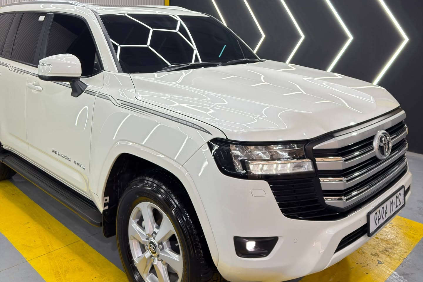 تۆیۆتا لاندکروز 2023 GX  توین تۆربۆ فول مواسەفات 
 31 هەزار  کم ڕۆشتووە
سەنەوی و ژینگە و هەزەی نوێیە 
دەعامی بۆ دەعامی بەشەرت 
نوکە دەرزی پێوە نییە
 سفری شەریکەی ساز 
 مەکینە. 6 بستۆن توین تۆربۆ 

سعر : لە کۆمێنت داوای بکە ڕاستەوخۆ بۆت دێت 🤖

گێڕ و مەکیەنە و هەمووی گیانی بەشەرت
برغوی بانەدراوە 
لەسەر دەقی شەریکە ماوەتەوە 
بەناوی خۆمەوەیە

ژمارەی خاوەن سەیارە 
***********
وەتسئاپ
