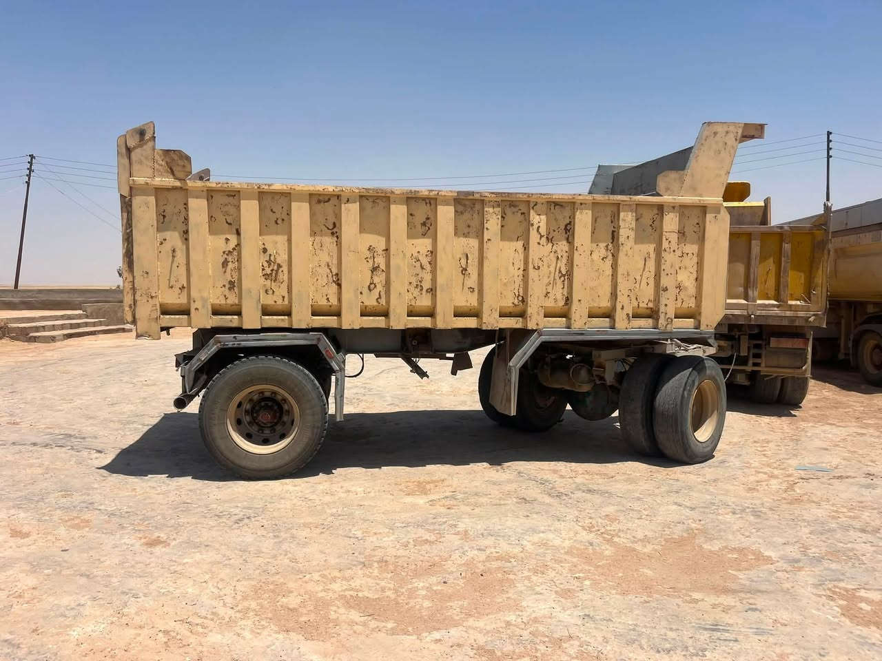 عربانه للبيع بودي جديد نضيفه حيل السعر ٨٠ وبه مجال اي استفسار اتصل ***********

