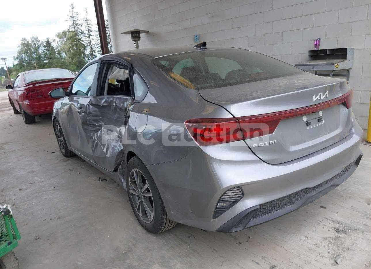 سلام عليكم
فورتي 2023 
رقم كربلاء
تحويل مباشر
فول مواصفات
شاشه كبيرة
كامرة دوارة
رادارات 360
توقف ذاتي
قياده ذاتية
حادثها بيبان ثنين وحده مبدله وحده معدله
***********
