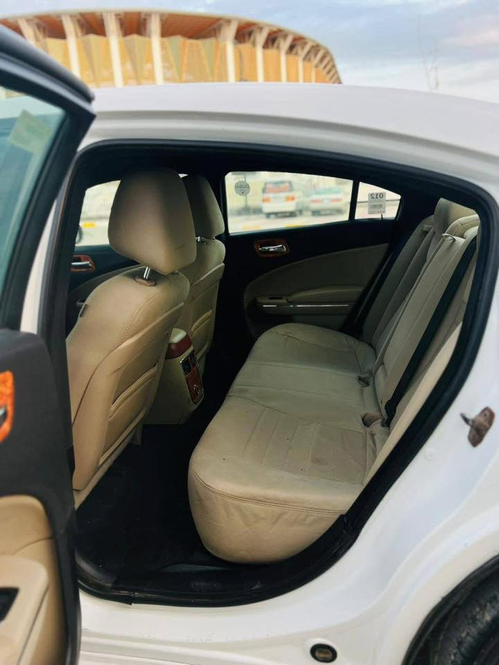 السلام عليكم ورحمة الله وبركاته عادت نشر بسبب الوعود الكذابه جارجر مديل 2011كنديه كفالا عامه بيهه بس البنيد مقسم ول باقي كفالا مكينه كير اكسل حداده تخم تاير تبريد مكان بصره السعر 145 وانه خادم الشرايه ***********
