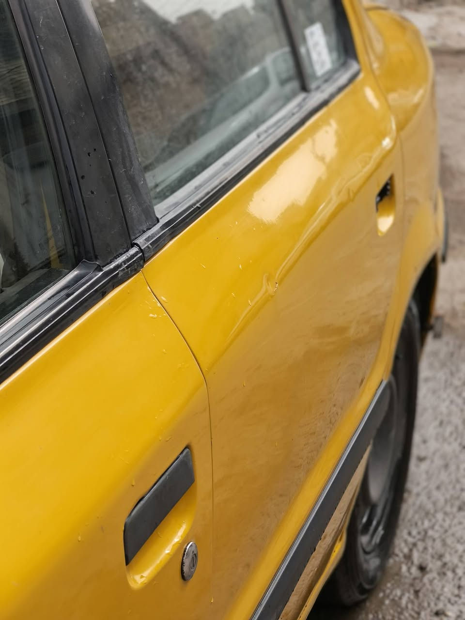 السلام عليكم سمند 11 للبيع سيارة جاهزه وغرفتها حلوه مال جناي كير مكينه خير من الله تبريد شغال تخم تاير نضيف

سيارة هزه جديده سنويه جديده رقم انكليزي بسمي

كلج جديد
صدر جديد

بور ستيرن جديد

عصا كير وقلايج وطوبه جديد
سياره متعوب عليها

عوزها بس درام شفت واحد
*********** وات ساب

السعر 36

مكاني بغداد الأمين الثانيه
