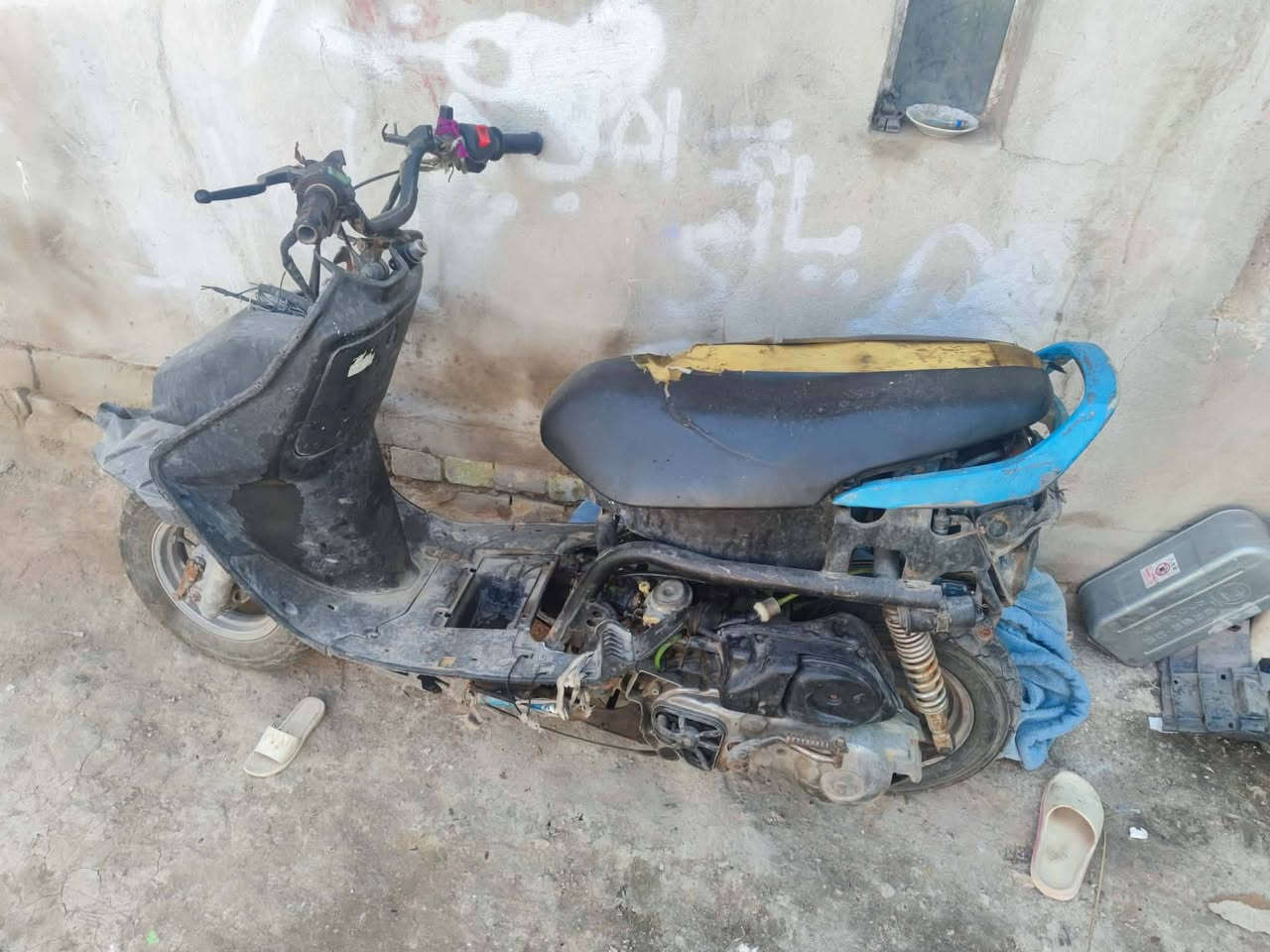 تحيه طيبه فراشه كرستال ياباني الدراجه مجفته جديد بس تجفيتهه كلفني ٥٠الف تجفيت درجه اولى والكابريتر ماخذهه مال حاويه اصليه شرط ب٣٠الف  للبيع الدراجه شغاله شرط تراي تاخذ بيهه سعر المطلوب ١٢٠وبيهه مجال للشراي !


**إذا كنت صاحب هذا الإعلان وتريد حذفه لأي سبب، رجاءا أرسل رسالة إلى الدعم الفني**