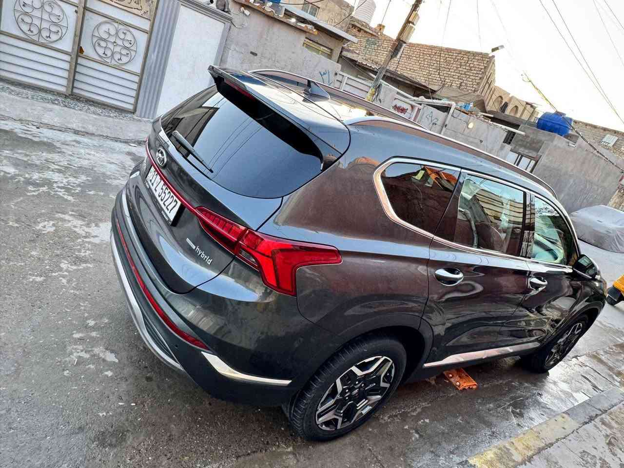 السلام عليكم سنتافيه موديل 23 لون فيلي ماشية 36 الف ميل السيارة فول مواصفات بنوراما 4 كامرات حادث السيارة بنيد وشويه بالجاملغ البنيد مصلح نفسيته والجاملغ بيه بارد وشويه صبغ عله كد الضربه ارباك استرين فقط السيارة حلو احلى من الصور مكانه بغداد رقم الهاتف *********** السعر 220 وبيه مجال
