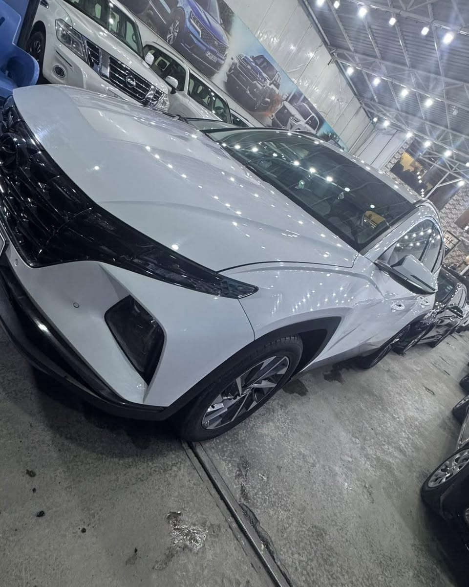 مجموعة سيارات للبيع 
خليجي وامريكي شوف التفاصيل
النترا ٢٠٢٥
 تجميع الصين
مكفولة من كلشي فقط  بيها رصعتين 
 ماشيه ١٨٠٠٠ الف كيلو
 السعر  ١٥٠ ورقه قفل 
 رقم السليمانيه تحويل مباشر
بغداد البياع او العامرية
***********

توسان ٢٠٢٤
خليجي
 مكفوله ماشيه ٣٢ 
بيها بالشركه برغي البنيد مفتوح فقط
السعر قفل ٢١٨ ورقة 
بغداد البياع او العامرية
***********

هيونداي سوناتا
موديل ٢٥ 
ماشيه ٦٥٠٠
 بدون صبغ وبدون إرباك
 بنيد تبديل حاويه جاملغ امامي ايمين بارد بالخشم
 رادار ٣٦٠
 شاشه متصله
 نص فول 
السعر ١٩٠ وبيها مجال قليل وتحويل مباشر
بغداد البياع او العامريه
***********

كولار2024 se
  ماشيه ٢٠ الف
 بدون صبغ بدون تبديل
فقط بارد بخشم الجاملغ الامامي
 رقم أربيل تحويل مباشر
السعر 170 وبيه مجال

بغداد البياع او العامرية
***********

كيا اوبتما2020  fe
رقم سليمانيه
 ماشيه تقريبا ٦٠ الف ميل 
رادار أمامي وجانبي 
شاشه جبيره 
ويل كب جبير 
صبغ دعاميه اماميه ونص البنيد اعتبره كله 
كفاله شاصي ولغد إرباك محرك وكير وتبريد صدر أمامي وخلفي  تخم تاير جديد
باتري جديد السعر قفل ١٣٣$
بغداد العامرية او البياع
***********
