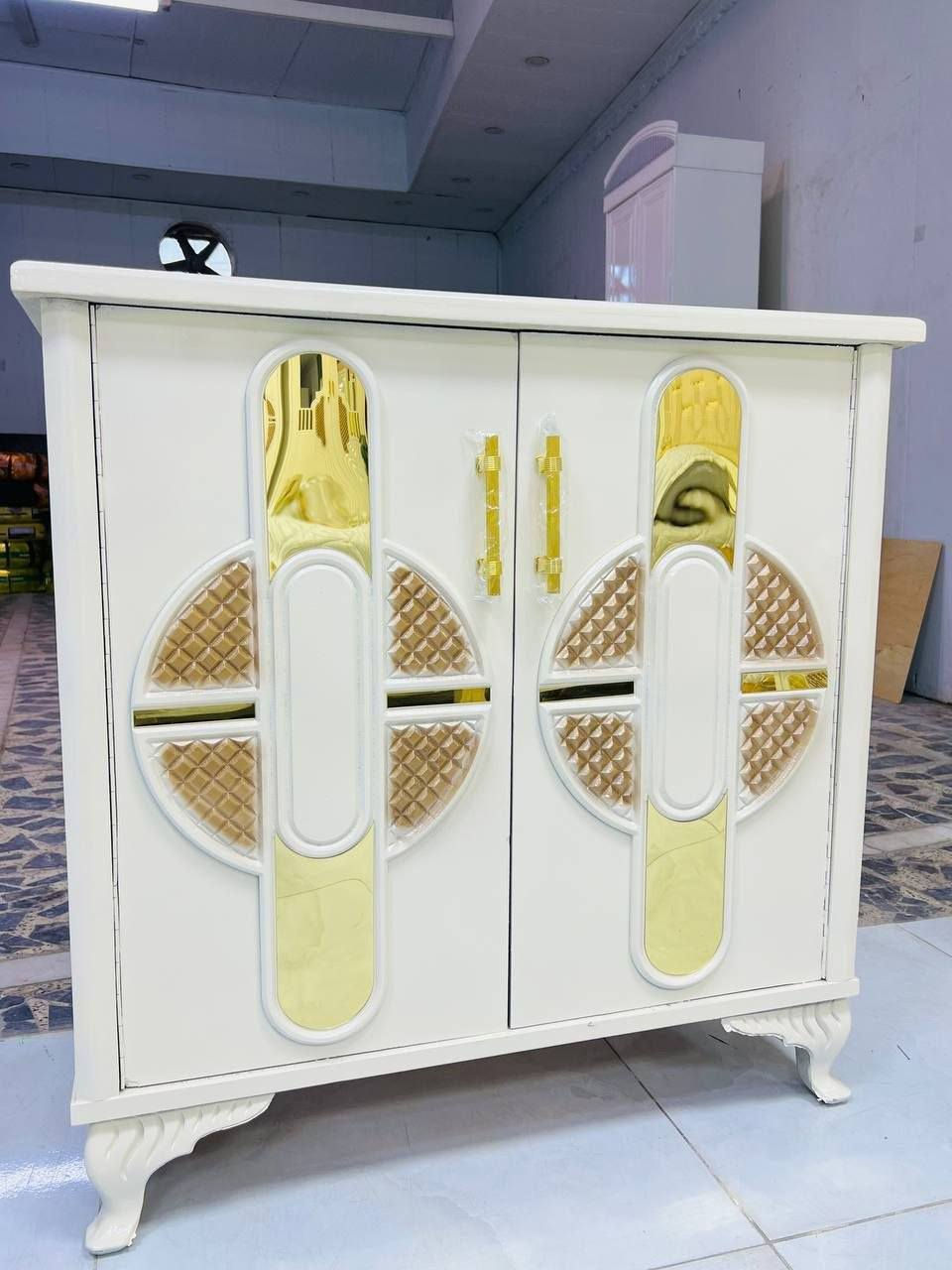 ضمن وجبه الاصباغ البويه والدرجى
الممتازه 

غرفه طابقين ٦ابواب ملحق  صاج شغل عراقي ثكيل 

تتكون من 10 قطع

الوجه بلوك MDF ١٠ ملم

والداخل صاج طبيعي ٤ملم 

عرض الكنتور 3 امتار و30 سم

ارتفاع الكنتور 2 متر 50 سم

القواعد والسقف بلوك صاج 
      
الزاويه تكون ب ارتفاع الكنتور

عرض الزاويه متر و10 سم

الضهر جرجوبه شد براغي 

جميع النقوش CNC

السرير ٦رجلين بلايود اسود ١٨ ملم 

خدمه النقل🚛 والشد🛠️ مجانا داخل بغداد ويوجد توصيل لجميع المحافظات وبأسعار مناسبة


**إذا كنت صاحب هذا الإعلان وتريد حذفه لأي سبب، رجاءا أرسل رسالة إلى الدعم الفني**