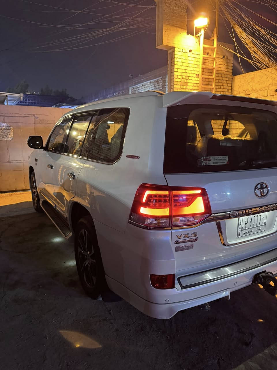 السلام عليكم اخوان لاندكروز 2021 vxs محرك5.7 السيارة كفاله عامه من الدعاميه لدعاميه السيارة فول مواصفات الي تجي مواصفات لكزس جكات لايتات ترحيب مري قلاب داخل السيارة قرميدي السيارة جديدة كلش وماشية 40 الف حقيقي مكاني بغداد السيدية وباقي تفاصيل السيارة على هذا الرقم ‭0770 060 8876‬
