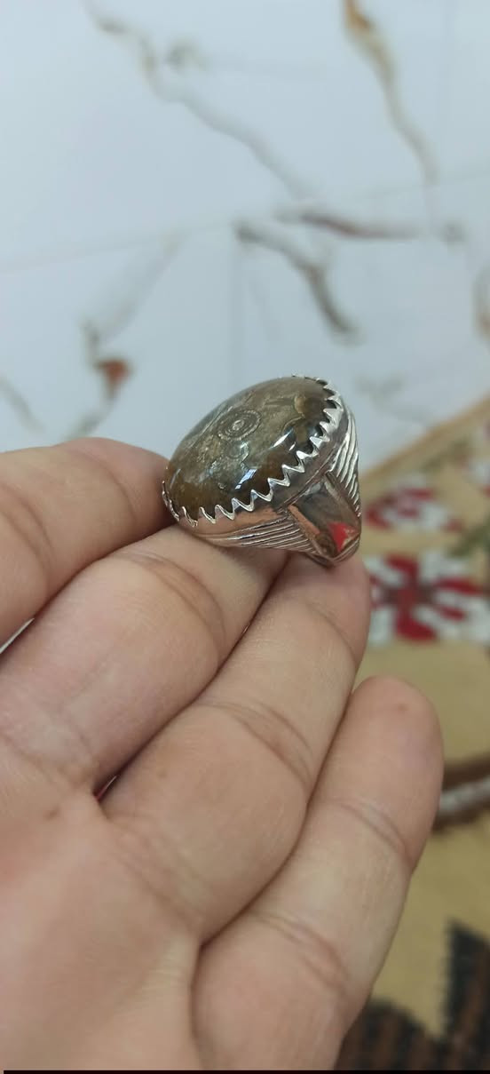 اللهم صل على محمد وآل محمد 

ياالله سلام عليكم خوان تحفة من داودي قياس الخاتم 24 

تفاصيل اكثر خاص بيع فقط بدون مراوس يوجد توصيل


**إذا كنت صاحب هذا الإعلان وتريد حذفه لأي سبب، رجاءا أرسل رسالة إلى الدعم الفني**