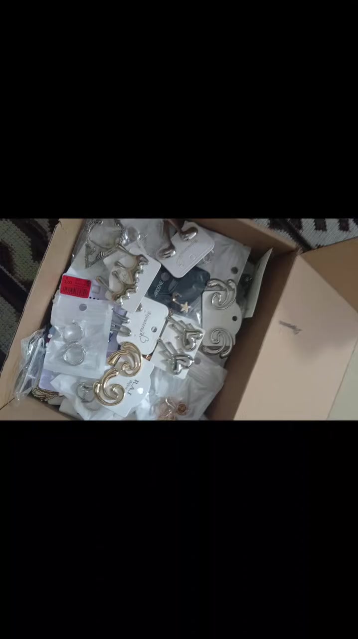 شلعه اكسسوارت لبيع 80 قطعه ب35 الف


**إذا كنت صاحب هذا الإعلان وتريد حذفه لأي سبب، رجاءا أرسل رسالة إلى الدعم الفني**