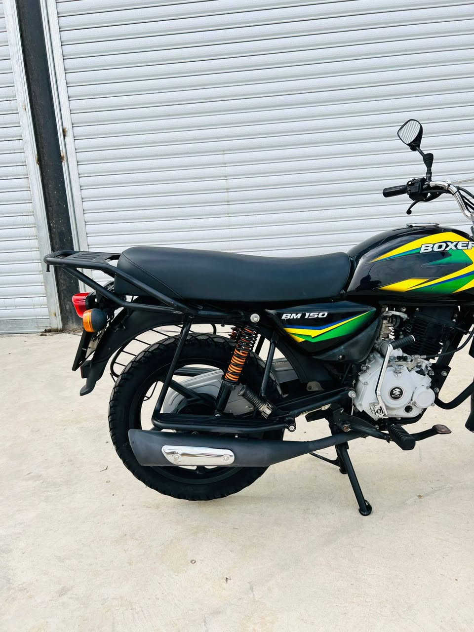 سلام عليكم
مرقم ديالئ نكليزي 
2022كفاله عامه من كلشي 
جيب فيتر والفحص ضمان انطيك سبوع  دراجه كامله مال جناي
مكاني بعقوبه التحرير مقابل مستشفى الحياه اتصل ودلل 
***********
