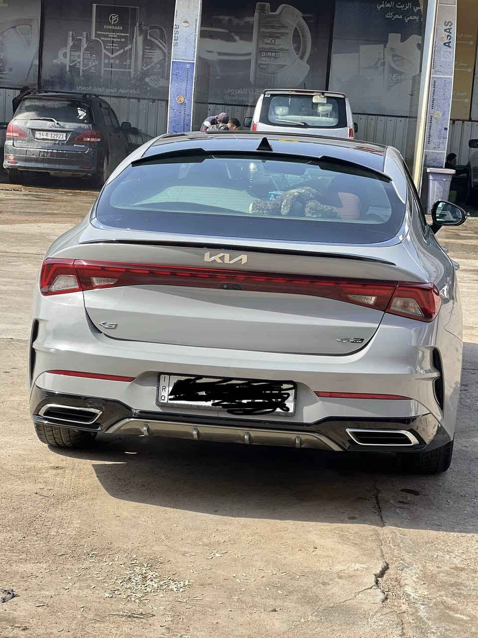 السلام عليكم
K5 GT line 2022
1_الون  سمنتي 
2بصمه 
3سايد بريك بصمه
5مثبت سرعه
6نضام ABS
7مانع انزلاق
8حساس  اطارات 
9بك لايت لد
10شاشه كبيره لمس
11كامره دواره
12كشافات اماميه 
13شاشه عطال 
14ويل كروم 
15ردار جانبيه 
16مراقبه نقطه العمياء 
17ردار الخطوط البيضاء  ردار امامي وخلفي وجوانب السياره 
18شاير  با المري 
19كشنات جلد اسود احمر 
20مقعد ساق كهرباء 
22نضام قياده خمس وضعيات 
23بلوتوث +usb+auX
24فول تحكم ستيرن 
25كير اوتو +عادي 
26نوتو بريك 
27الخريطه 📍
 28 زنود + ليد 
29نوتو هولد
30التشغيل عن بعد  
‏AOTO HULD 31
32تصميم خارجي رياضي 
33نضام المحلاحه
34مصابيح الخلفيه LED
35مصابيح ضباب LED
36محرك تيربو 1600
 بنوراما 
38  تشغيل عن بعد اطفاء عن بعد 
39 كشتات تدفئه 
مكان السياره البصره  صور الحادث  بلمنشور سياره  شاصي سليم ودواخل سليم  سعر ١٦٥ بي مجال قليل ***********
