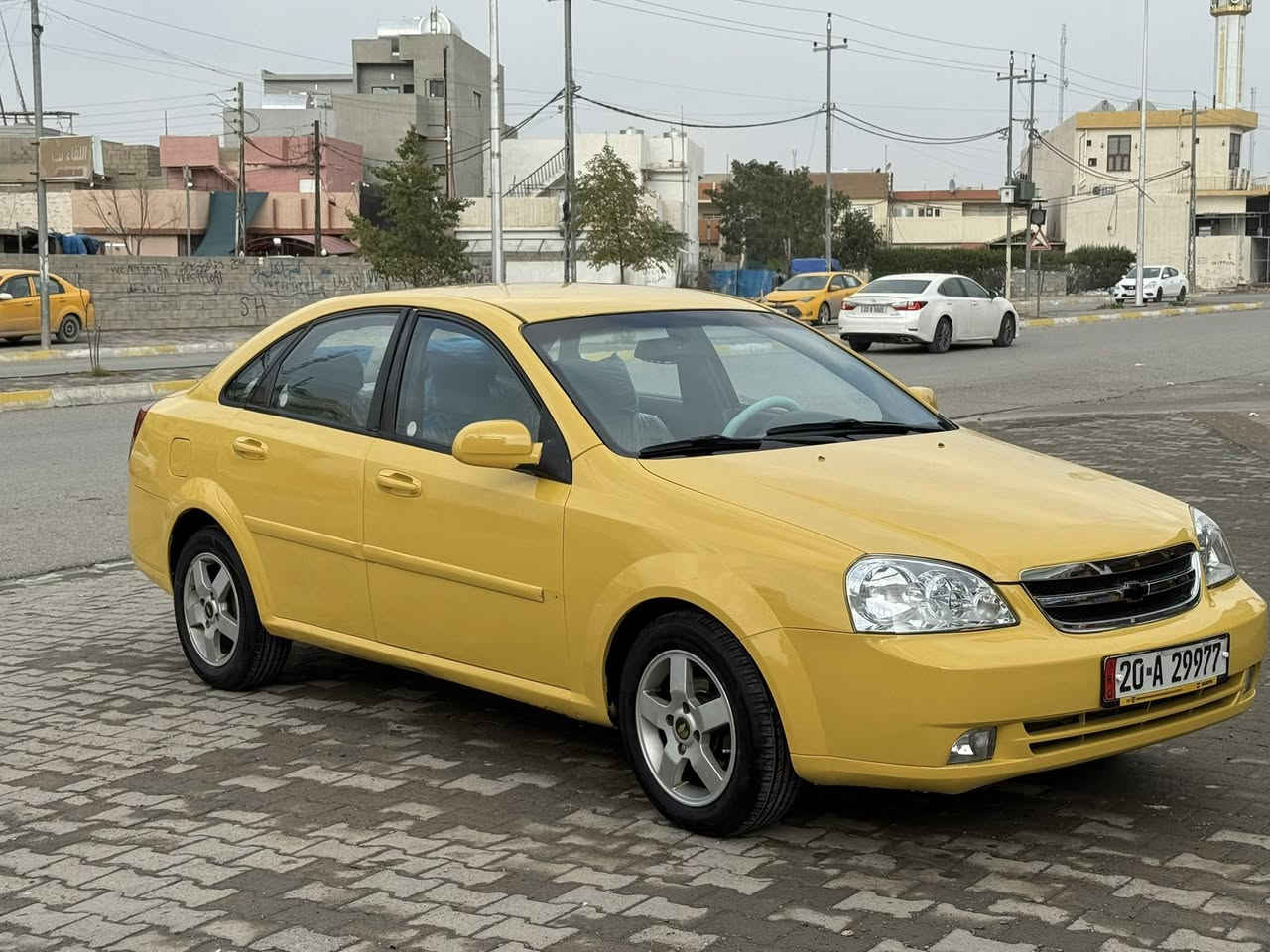 رجاء المايعجبه السعر خلي يعبر المنشور كلشي اكو بلسوك
اوبترا 2010 تكسي 
سياره جديده جديده ومصروف عليه حيل هواي ومعتني بيها هواي 
محرك جديد شاد كير كل عيب مابيه تبريد تدفئه شغال كامل 
صدر امامي خلفي جديد 
طخم تاير جديد ويل كروم بلادي مالها 
شاشاه ايبات فول موصفات 
سياره كلشي جديد بيها وجاهزا من كلشي سنويه جديده ودفتر بانزين بيها وتحويلك من كركوك سنويتها جديده 
وسياره احله من الصور بلواقع 
بيها ضرر فقط بلحوض شويه معدل تعديل بدون حرك بدون كص بدون تبديل وجاملغ الخلفي من جهت السايق بيه تعديل حيل خفيف مواصل الدمار ولا تكمه من جوه شويه مصفينه 

السعر 68 
ممتواجد علفيس 
***********
