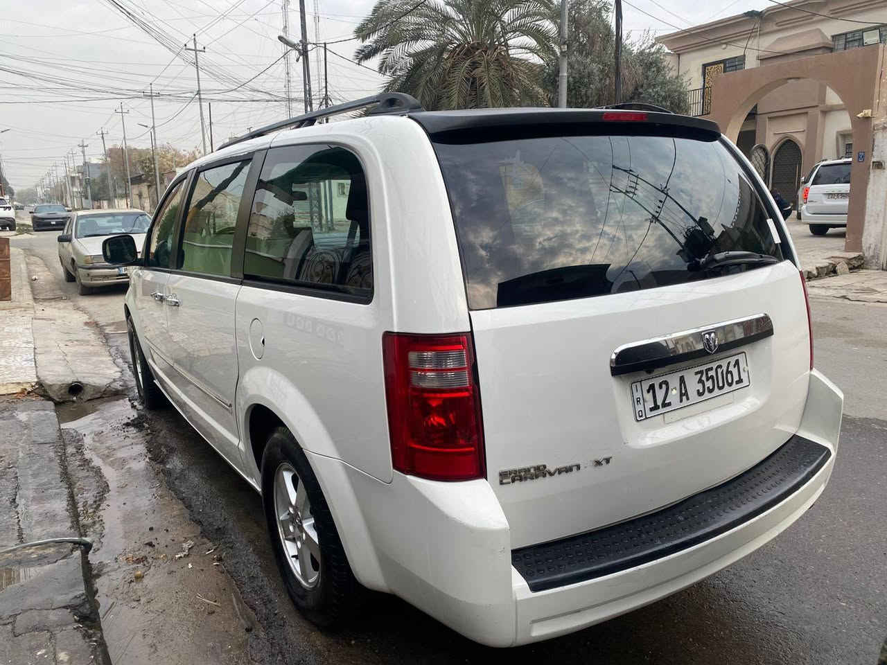 السلام عليكم للبيع دوج كرفان دوج 2008 ابيض
بدون ضرر بدون صبغ 
ابواب كهربائيّ 
3 قطع تبريد 
6 جام كهربائيّ 
ويل 16 
كشنات سياحي منصل
سكريتر كهربائيّ 
كشن كهربائيّ 
محرك كير كفاله
السعر 124
بيها مكانات بارد  فقط  بدون ضرر ولا صبغ ولا ايرباك 
رقم نينوى انكليزي 
الاتصال ع الرقم صاحب السياره 
***********
