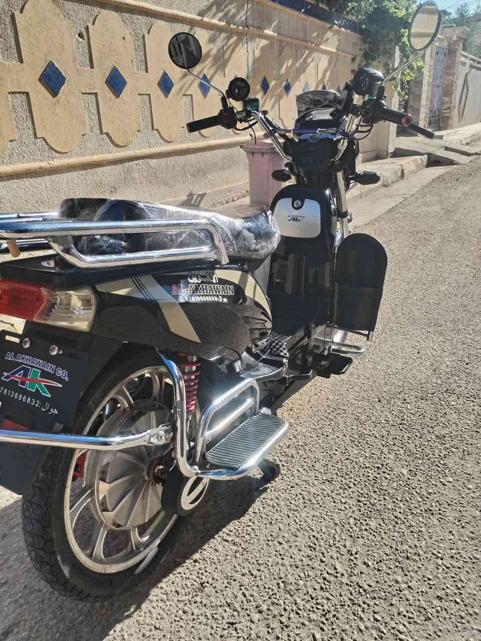 دراجة للبيع لخوين موديل 24بطاريات جدد نضاف يقرن 11جهاز مانع سرقه جهاز تشقيل من بعد كهربايات شقالة السعر 450وبي مجال ***********

