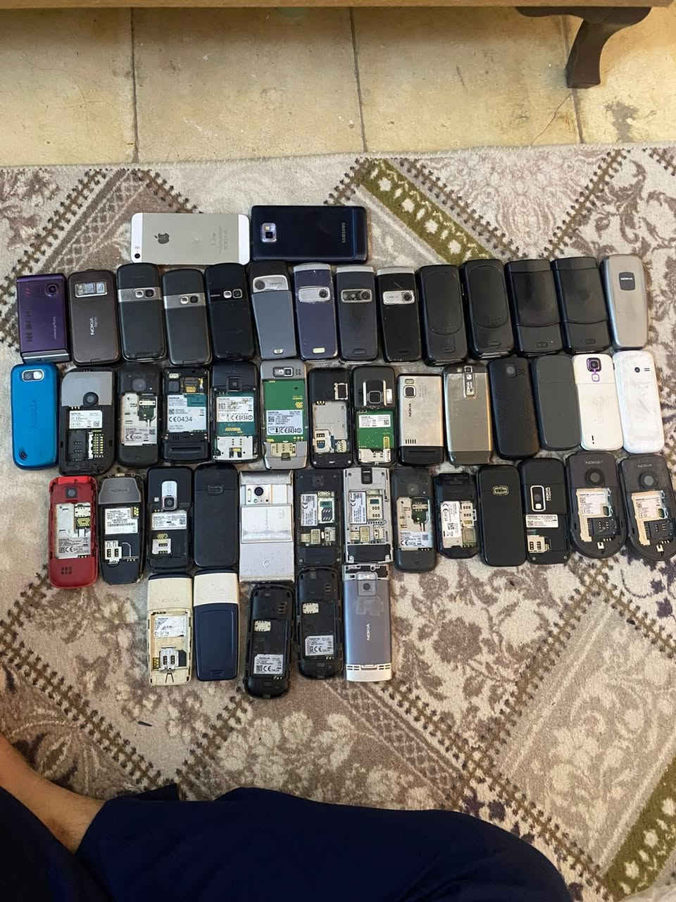 سلام عليكم ابيع شلع اكو شغال واكو نواقص عنواني بغداد المشتل السعر خاص ***********
