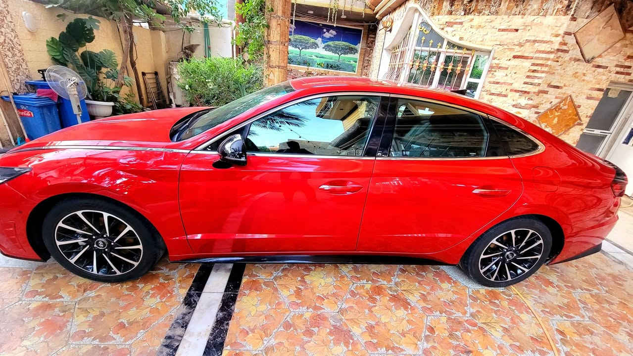 سوناتا  ٢٠٢٠  فول الفول بدون فتحه وصبغ قطعه وحده فقط رقم بغداد بيع او مراوس بتوسان   ***********
