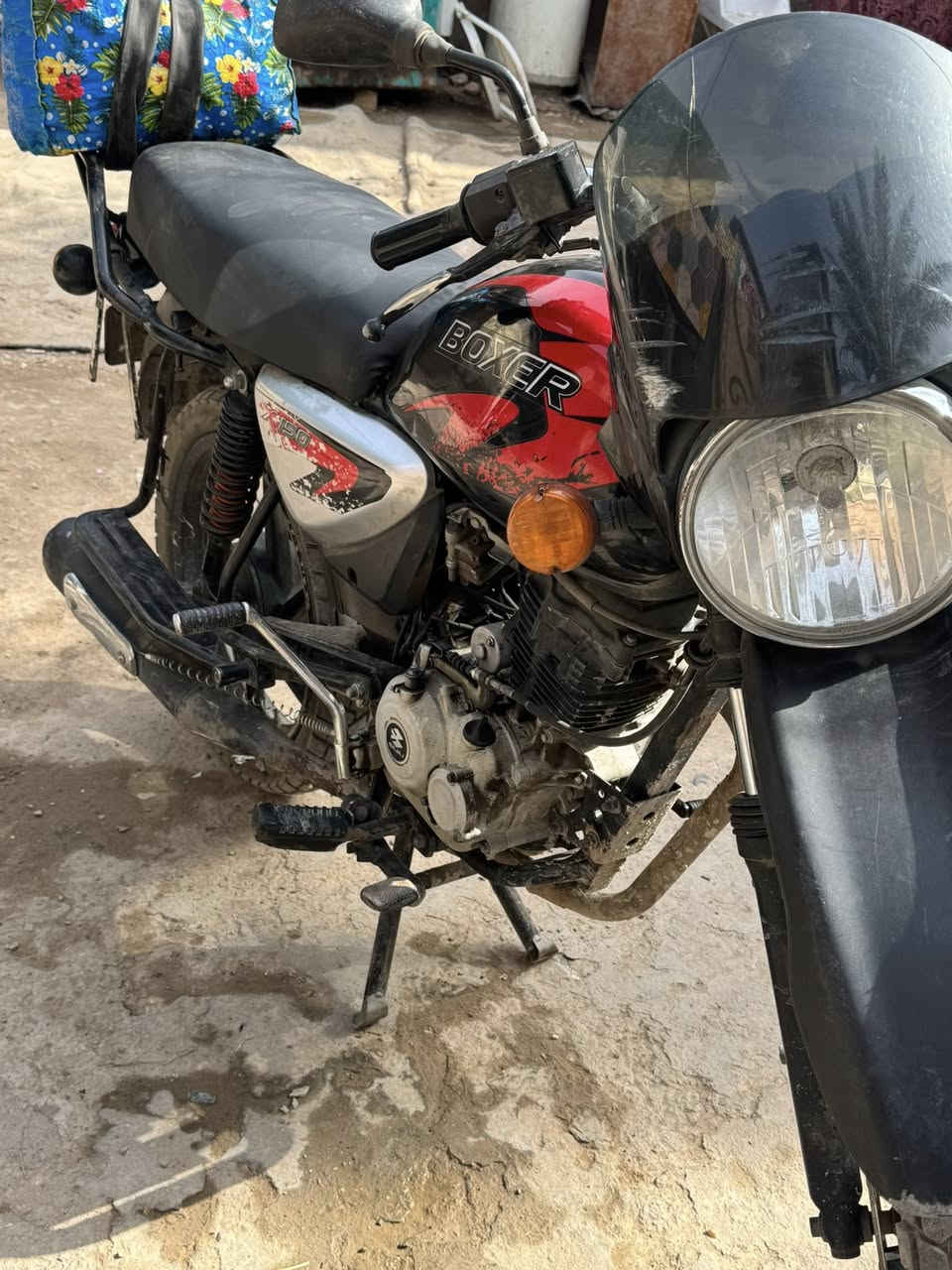 سلام عليكم دراجه بوكسر مديل ٢١وراق كامله مكمله سعر ٩٠٠وبيه مجال مرسله وتساب ***********
