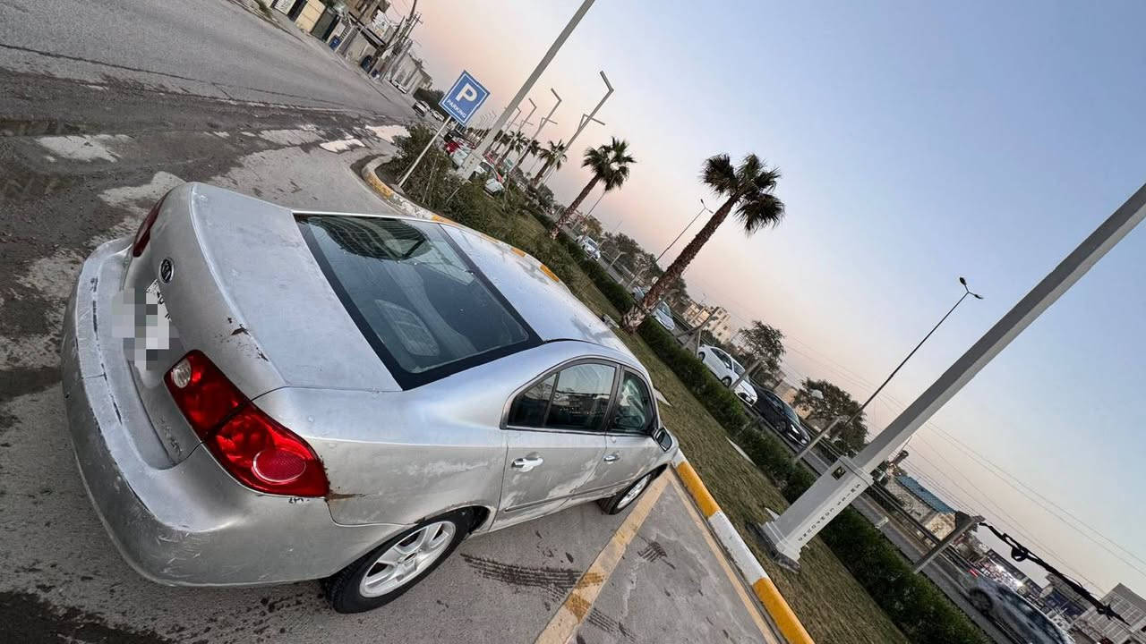 السلام عليكم متاح للبيع
سيارة كيا اوبتمة مديل 2007 محرك 4 سلندر رقم انكليزي جديد بأسمي تتحول بأي مرور 
كير مكينة نظيفات تبريد ثلج بعز الصيف جام 4 كهرباء سنتر لوك قفل مركزي 5 ويل كب تخم تاير جديد قبل فترة شادة 
بطارية جديدة سيارة نشطة واقتصادية جداً 
جامة امامية جديدة كهربائيات كلها شغالة ومملعوب بيها داخل جدآ نظيف 
السيارة بلادية وجاردة بحاجة إلى إعادة صبغ احزام والصور توضح ذلك 
مكاني بغداد الغزالية والسعر 66 
ه‍ ***********
