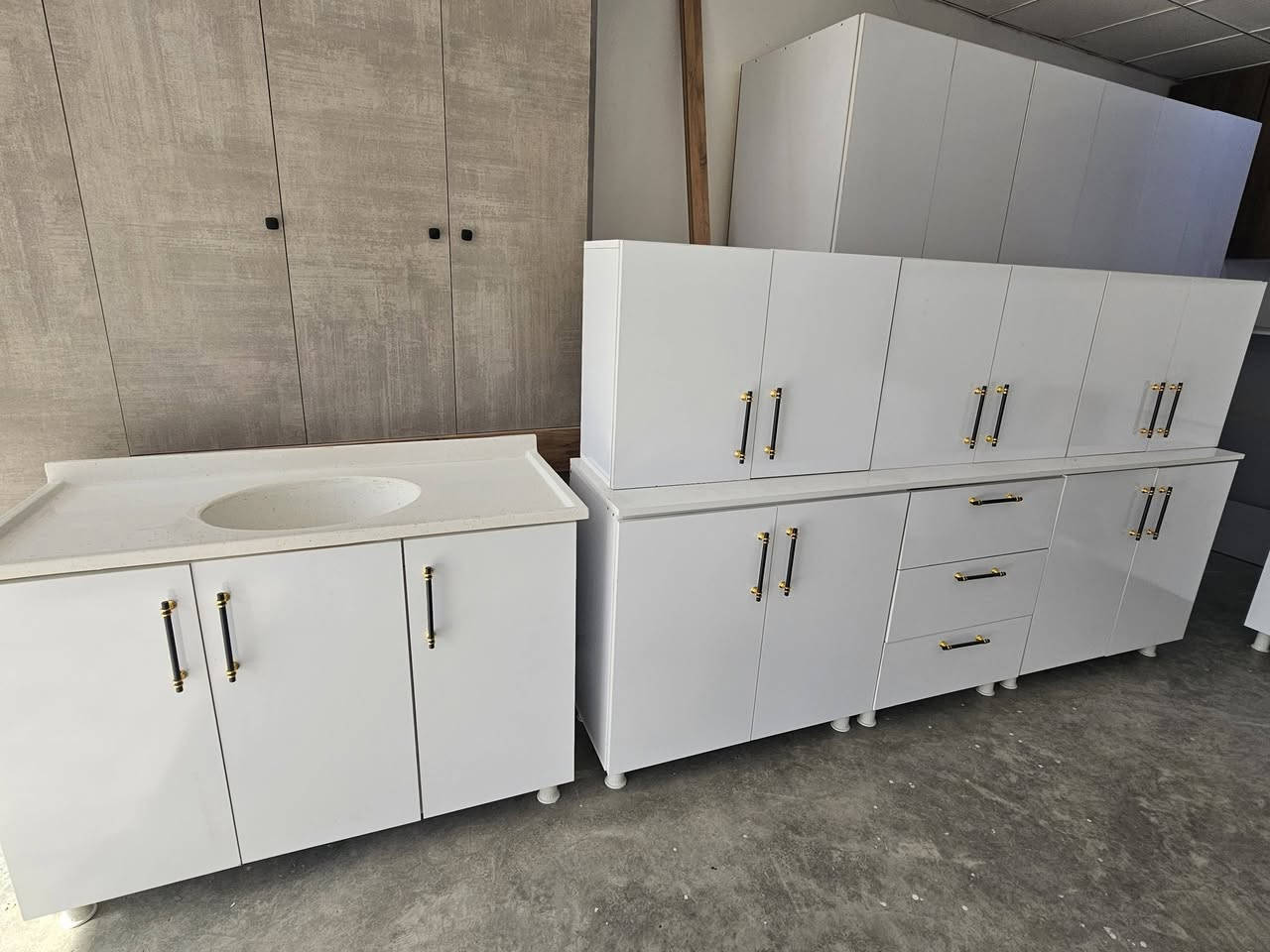 ته نها ئه م ٣ دانه ماوه
هه رزانترين نرخ به بونه ي نزيك بونه وه ي جه زنه وه  نرخه كانمان داشكاندك

سبيه كه زه ماني ٢سالي هه يه  ٣١٠ هه زار

كريمي و رصاصيه كه زه ماني ٣ سالي هه يه 
٣٨٥ هه زار

***********

به رامبه ر شاري بزيشكي كه رميان
