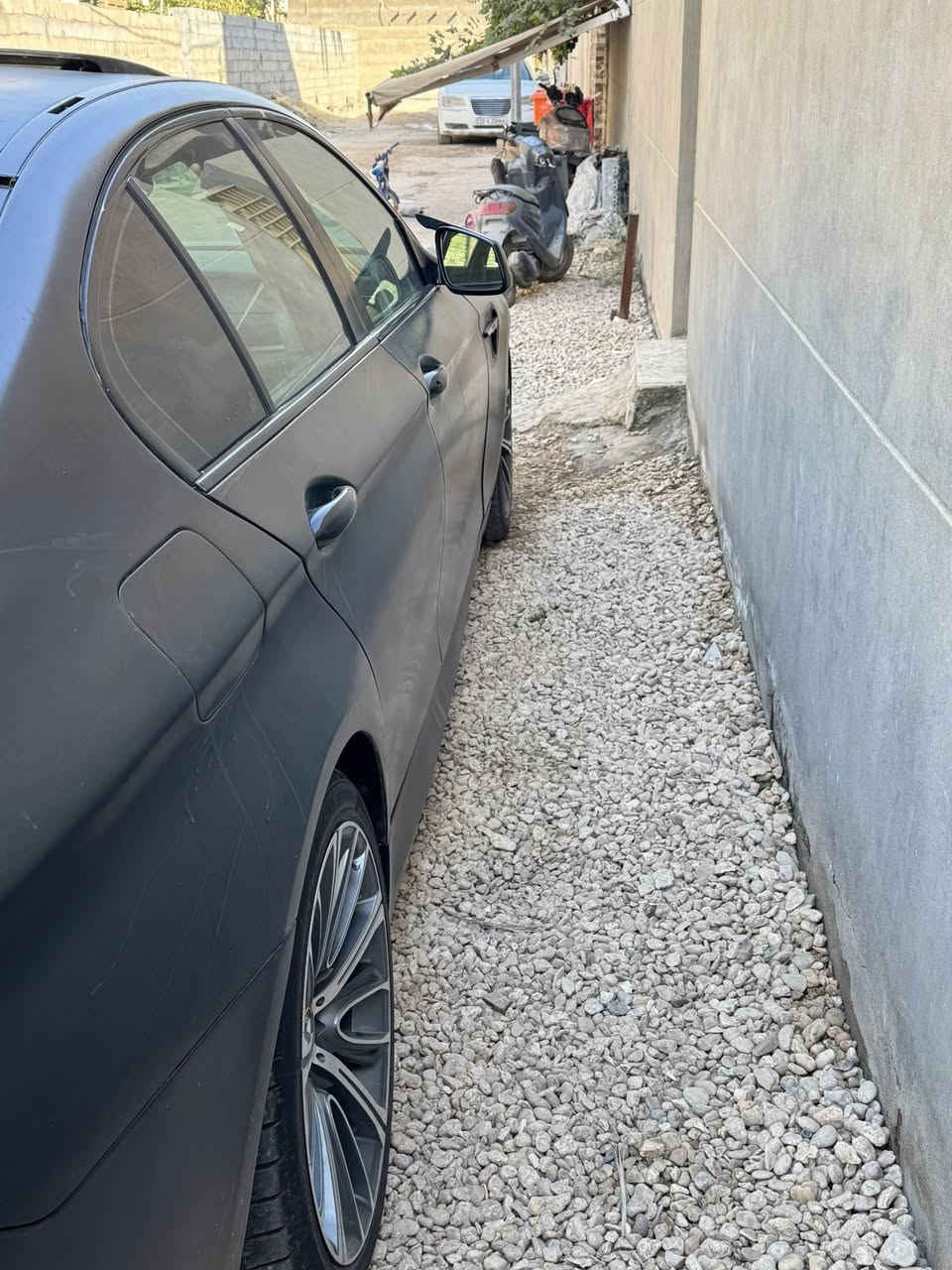 محدثه g30 f10 2011 535 i
وارد امريكي تقريره تغير لون من طافي الى لامع واني هنا رجعته طافي بس محد شتغله صح صبغ فطر محملي فايبر كلاس عندي مكان بلجاملغ الخلفي مفطر 

رقم بغداد باسمي

مكينه وكير مكفولات وكهربائيات 
ملاحظه  فقط عندي طاحونه مال بانزين تعبانه من اكبسله يطلع نظام الدفه جيكته طاحونه فقط 
 
عليه غرامه 800$ تنزل من سعره 
ب158 ورقة 
مو شراي لا تعبني 
***********
بابل المسيب
