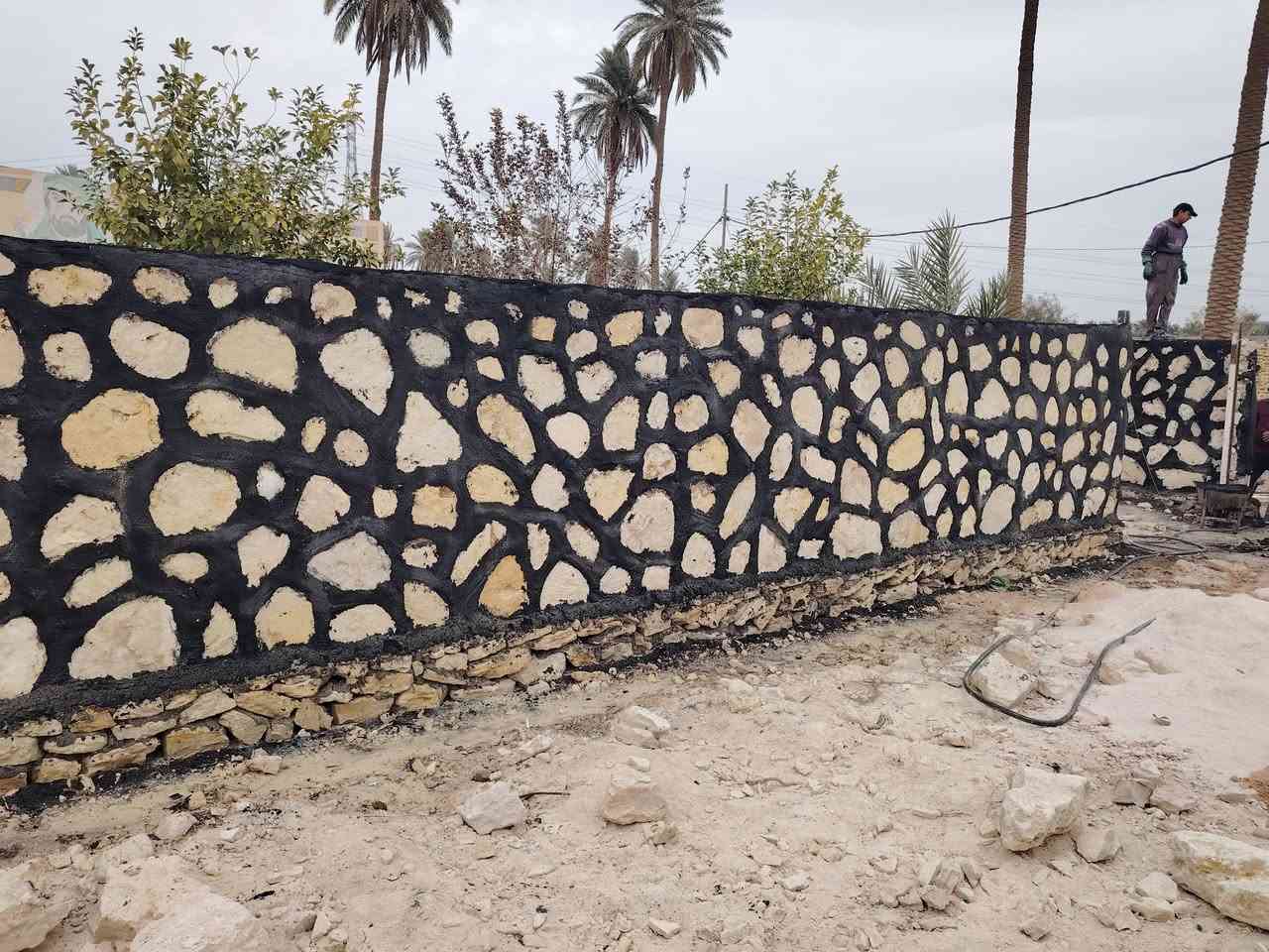 ختصاص تغليف شاطيلت و تغليف سواجي و بناء سيجه بناء حجر درجة اول كرسته وعمل الستفسار  ***********
