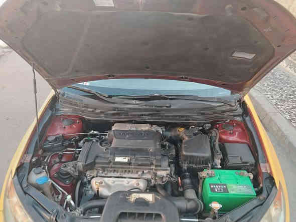 سلام عليكم من رخصه الادمن النتره 2010 وارد أمريكي رقم بغداد انكليزي باسمنا مصفره هيئه وغرامات سياره اخت الزيرو ماشيه 94 صبغه وحده  عدنه من2010 حتى المنفيس  بيها مكفوله كفاله (من المعجون والضربه ومن أي دواخل) حادثها بنيد السياره ليبل واحد مكينه وكير خيرمن الله تبريد ثلج صدر امامي خلفي جديد السياره ابد ما مشتغله تكسي العنوان بغداد مدينه الصدر رقم *********** السعر 115 وبيها مجال بسيط
