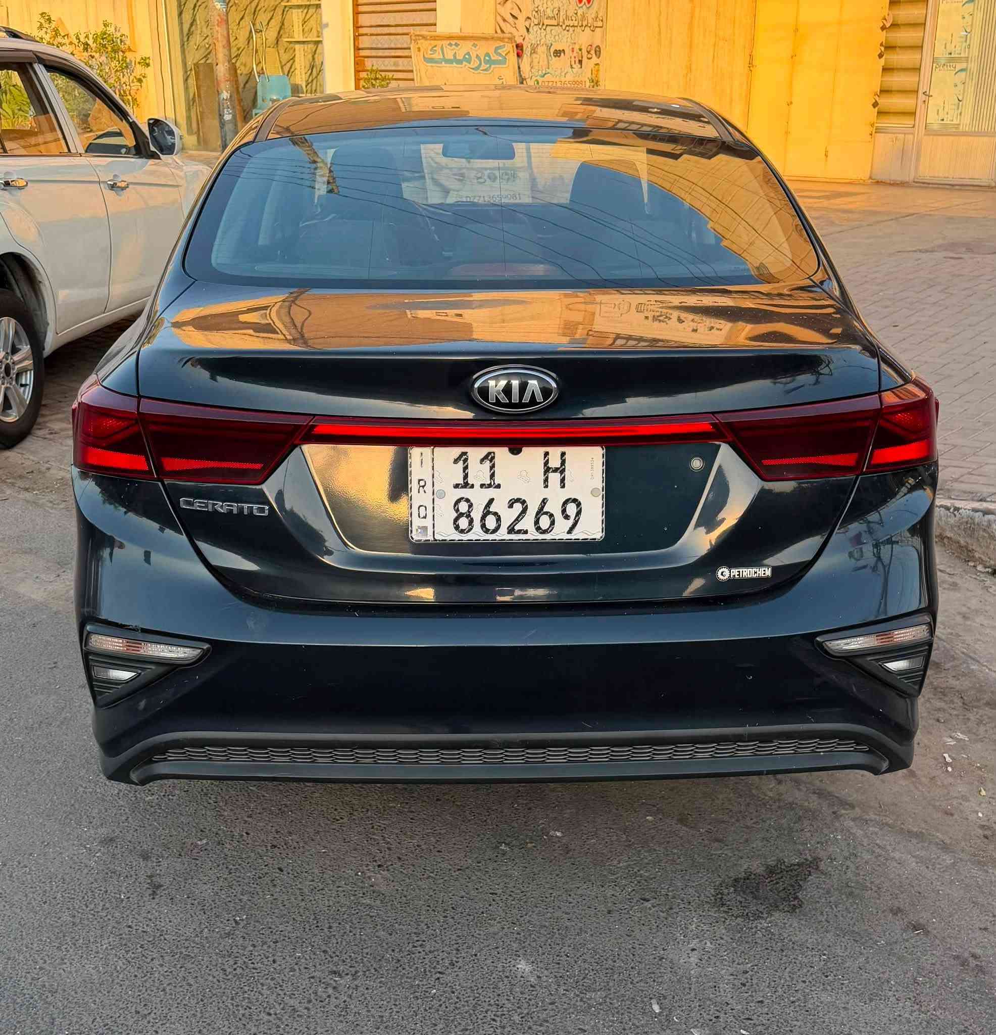 السلام عليكم كيا سيراتو خليجي 2019 بدون ضربه ولا صبغ مكينه 1600 وكير نظيفات السعر 135 وبيها مجال بأسمي المكان بغداد حي الأطباء ***********
