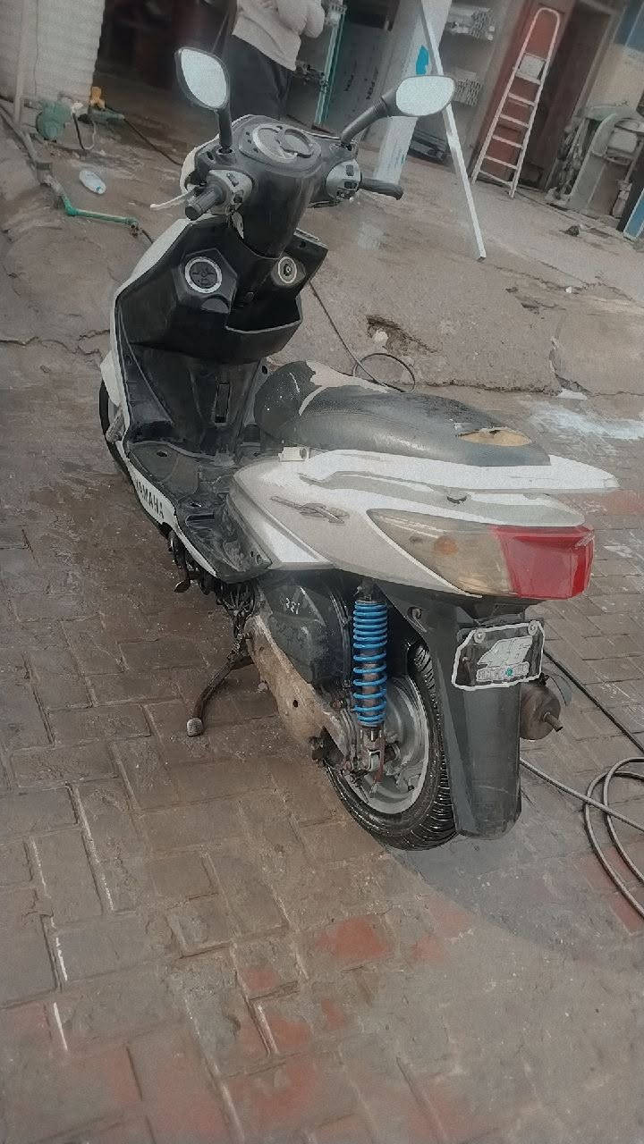 السلام عليكم سكنس للبيع  يرادله ترتيب ابيعلك كوم حديد ٢٤٠ الف العنوان بغداد ابو دشير ***********
