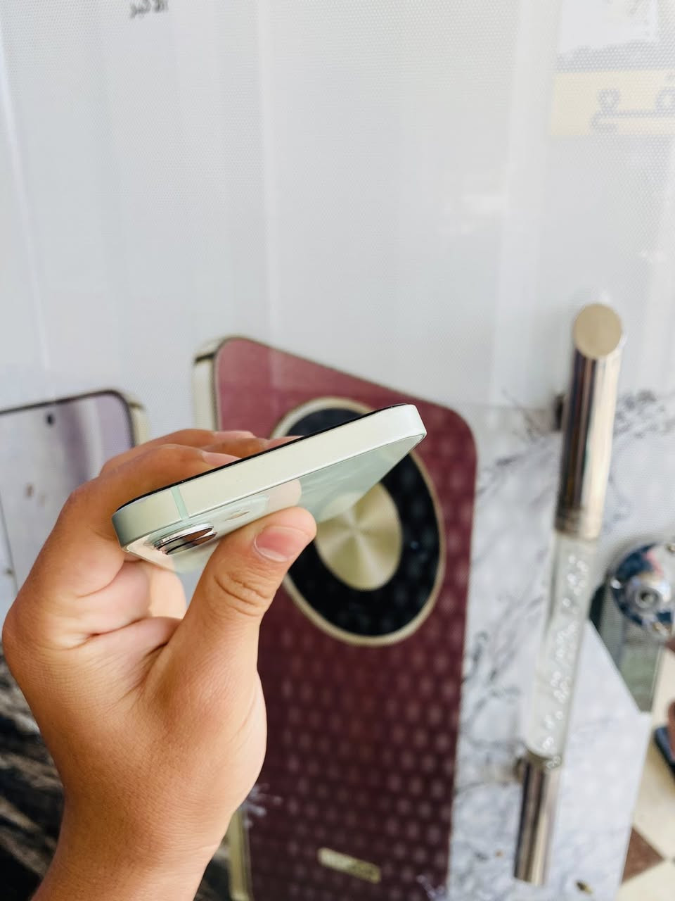 ايفون 12عادي
نضافه فول 100/100 
المبدل بطاريه فقط 325 بي مجال


**إذا كنت صاحب هذا الإعلان وتريد حذفه لأي سبب، رجاءا أرسل رسالة إلى الدعم الفني**