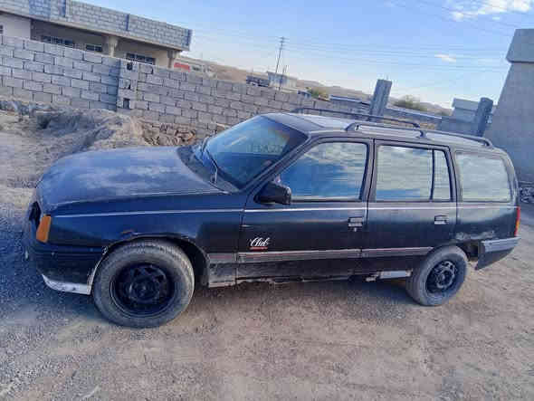 السلام عليكم كاديت للبيع حجم 18 السعر 10 هاتف ***********
