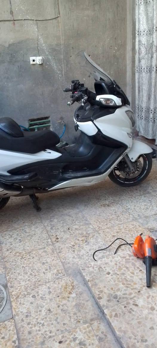 سكاي ويف  650 ماشية  107262 سعر 22 العنوان بغداد 
***********
