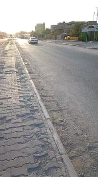 قرب جامعة العين • الشارع العريض • ٢٠٠م