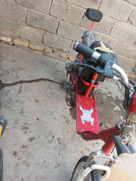 بايسكل شحن للبيع سعر 100 وبيها مجال اكان عزه القديمه ***********
